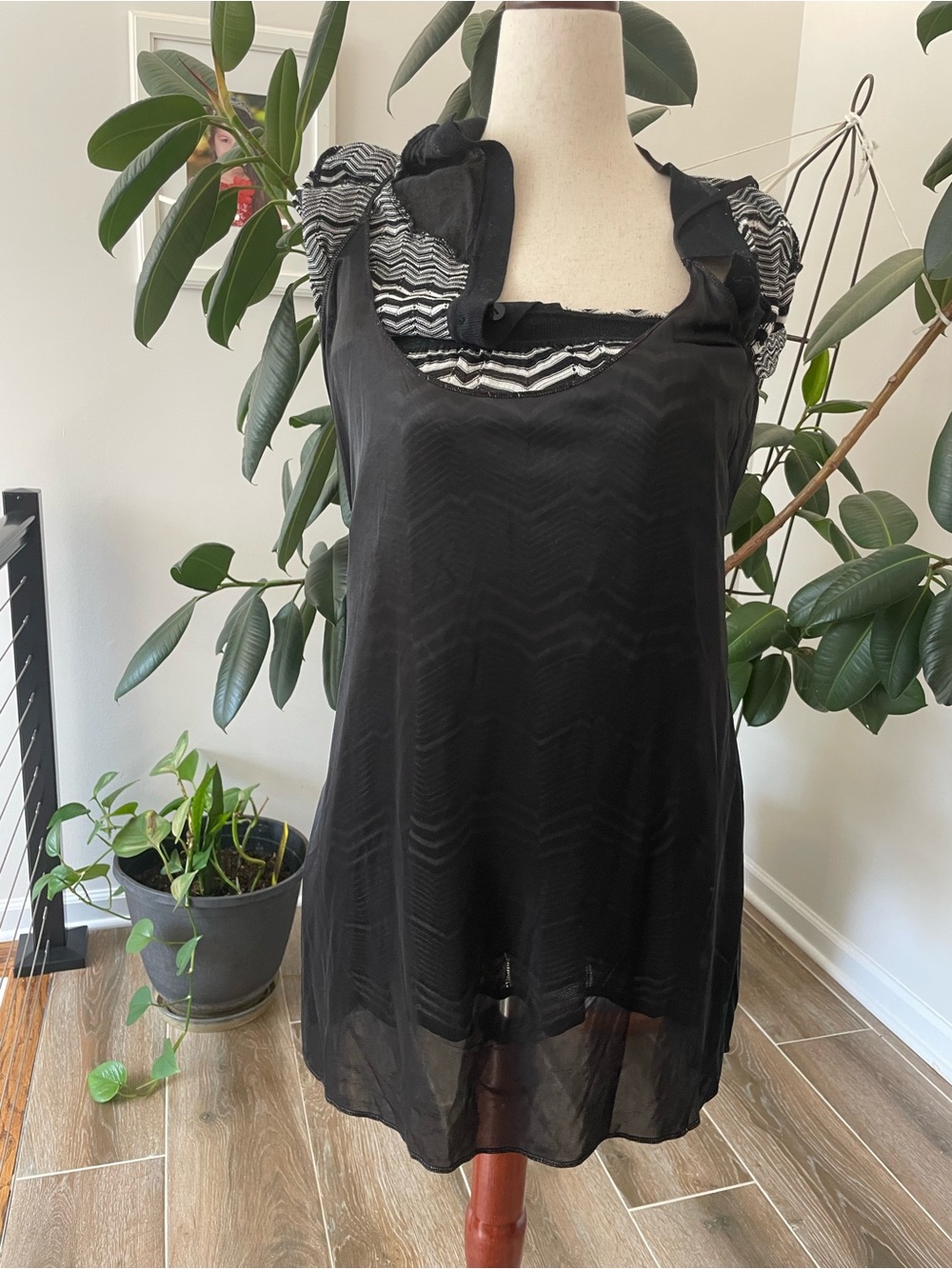 Missoni Black and White Zigzag Long-Sleeve Knit Dress - Picture 9 of 17
